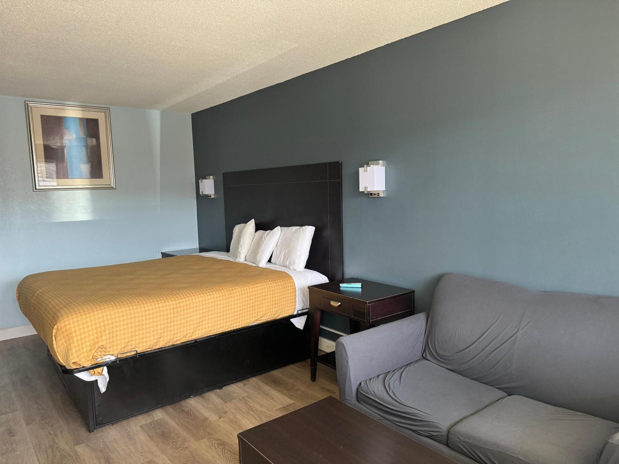 Red Carpet Inn & Suites - دانفيل المظهر الخارجي الصورة
