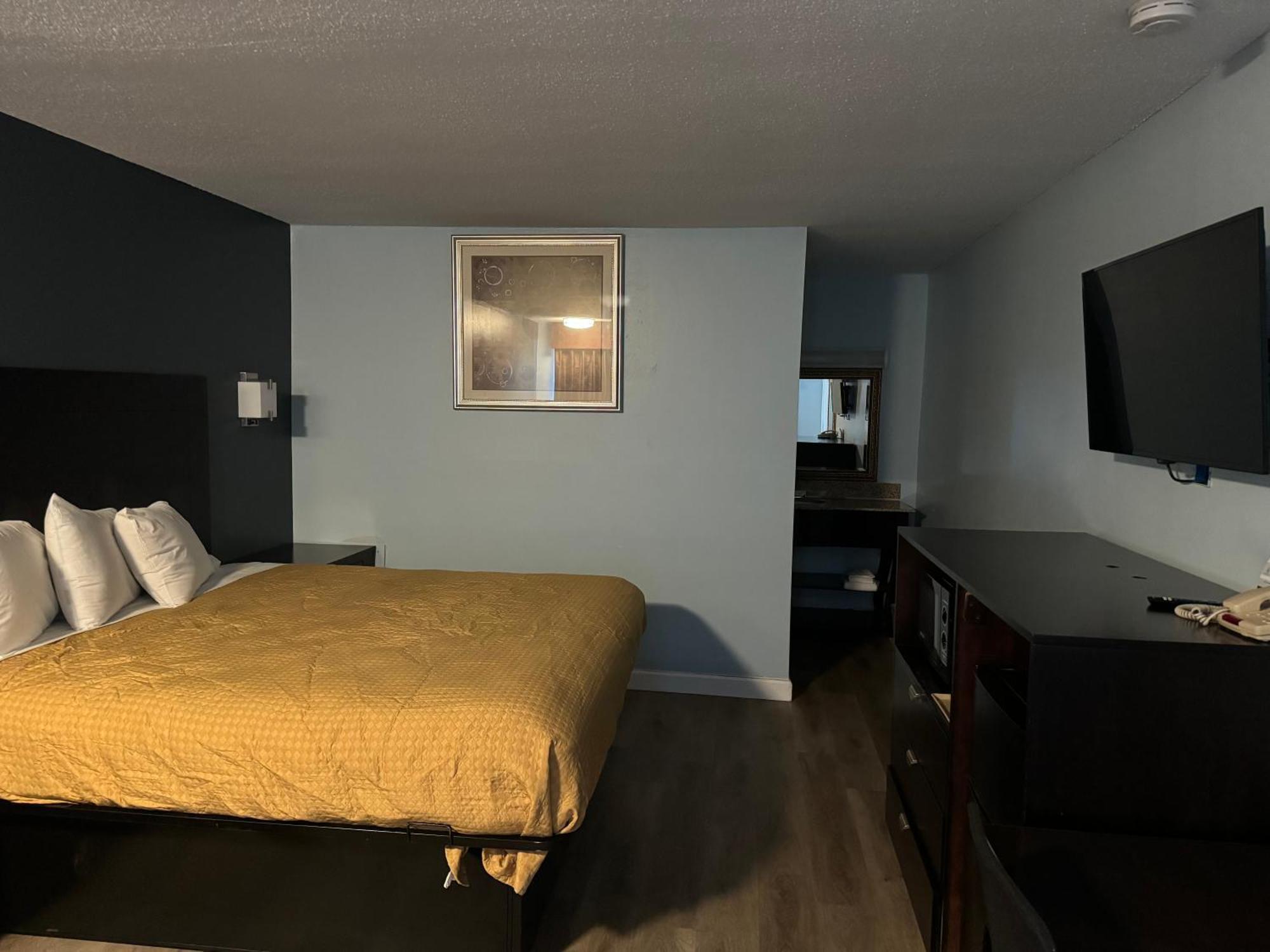 Red Carpet Inn & Suites - دانفيل المظهر الخارجي الصورة